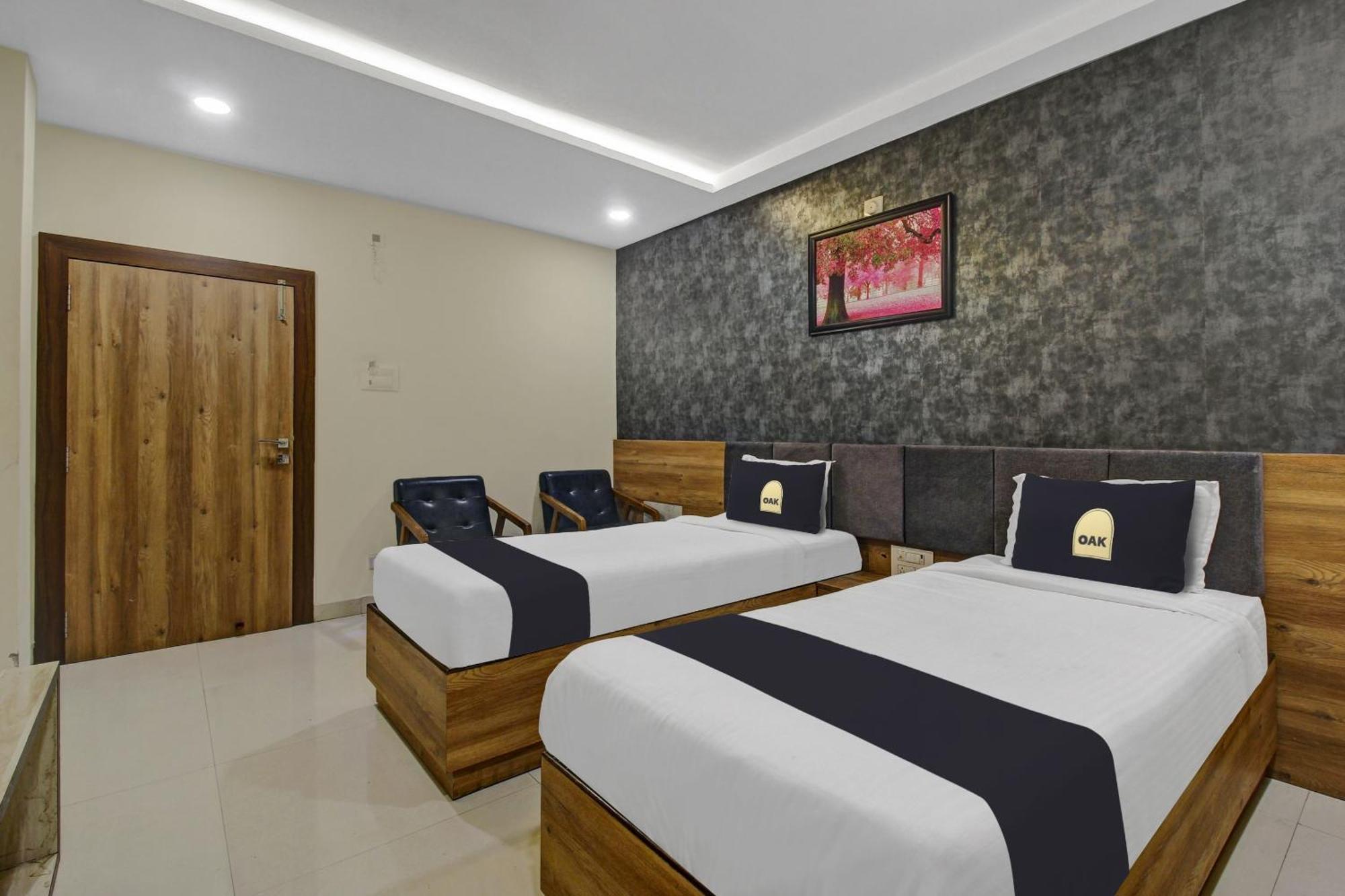 Collection O Hotel Swagath Pride Mancheral Экстерьер фото