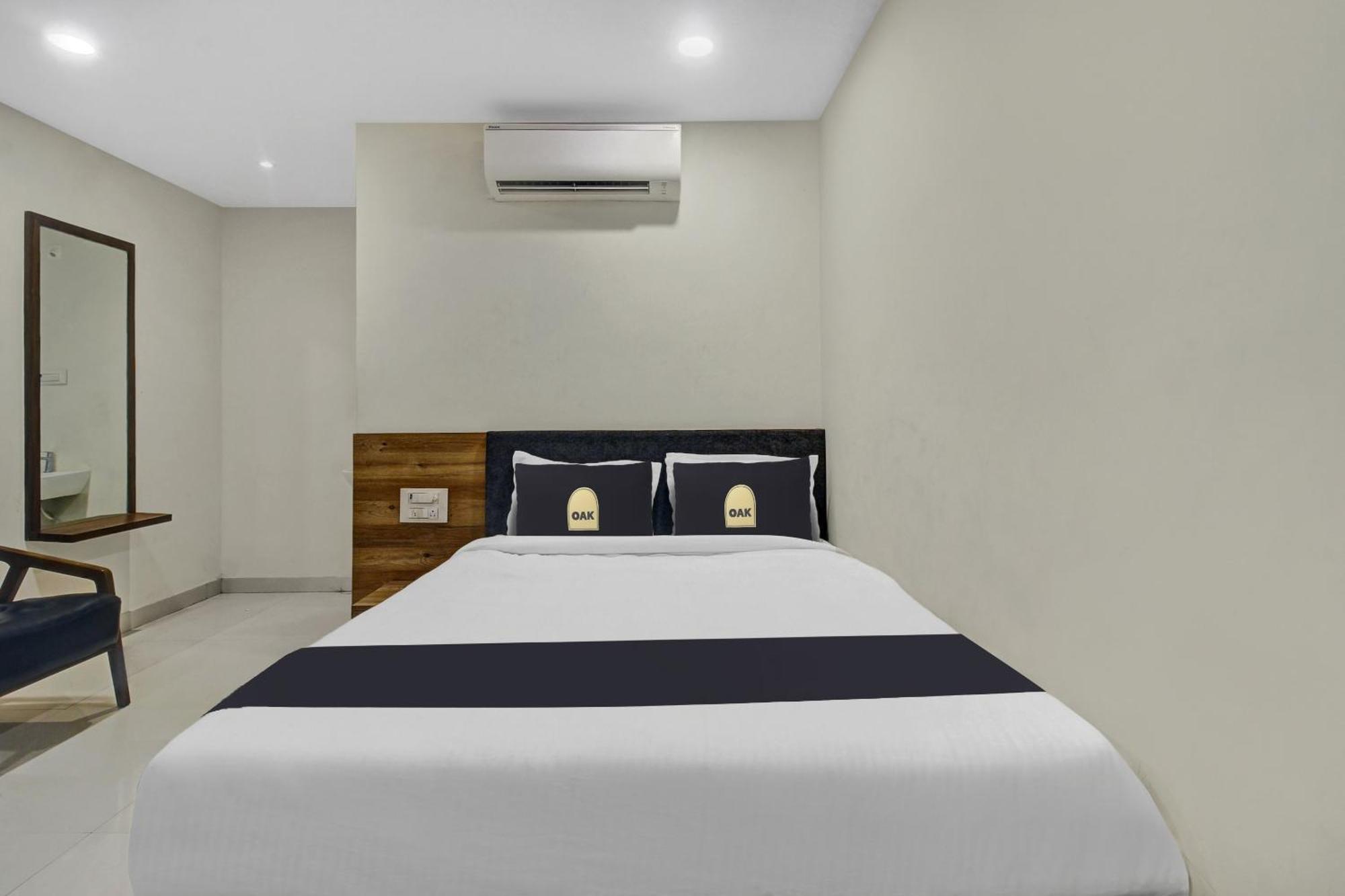 Collection O Hotel Swagath Pride Mancheral Экстерьер фото