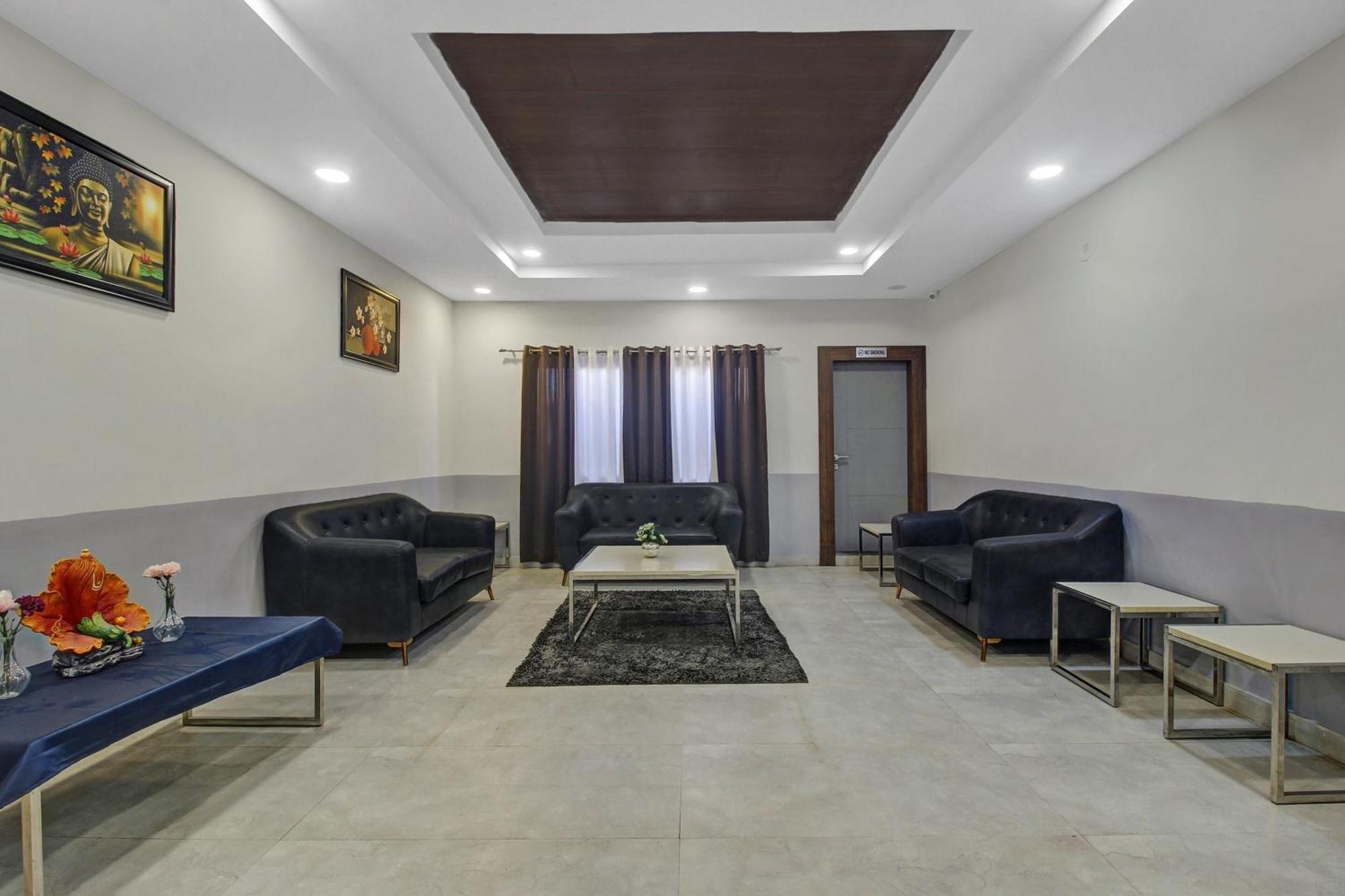 Collection O Hotel Swagath Pride Mancheral Экстерьер фото