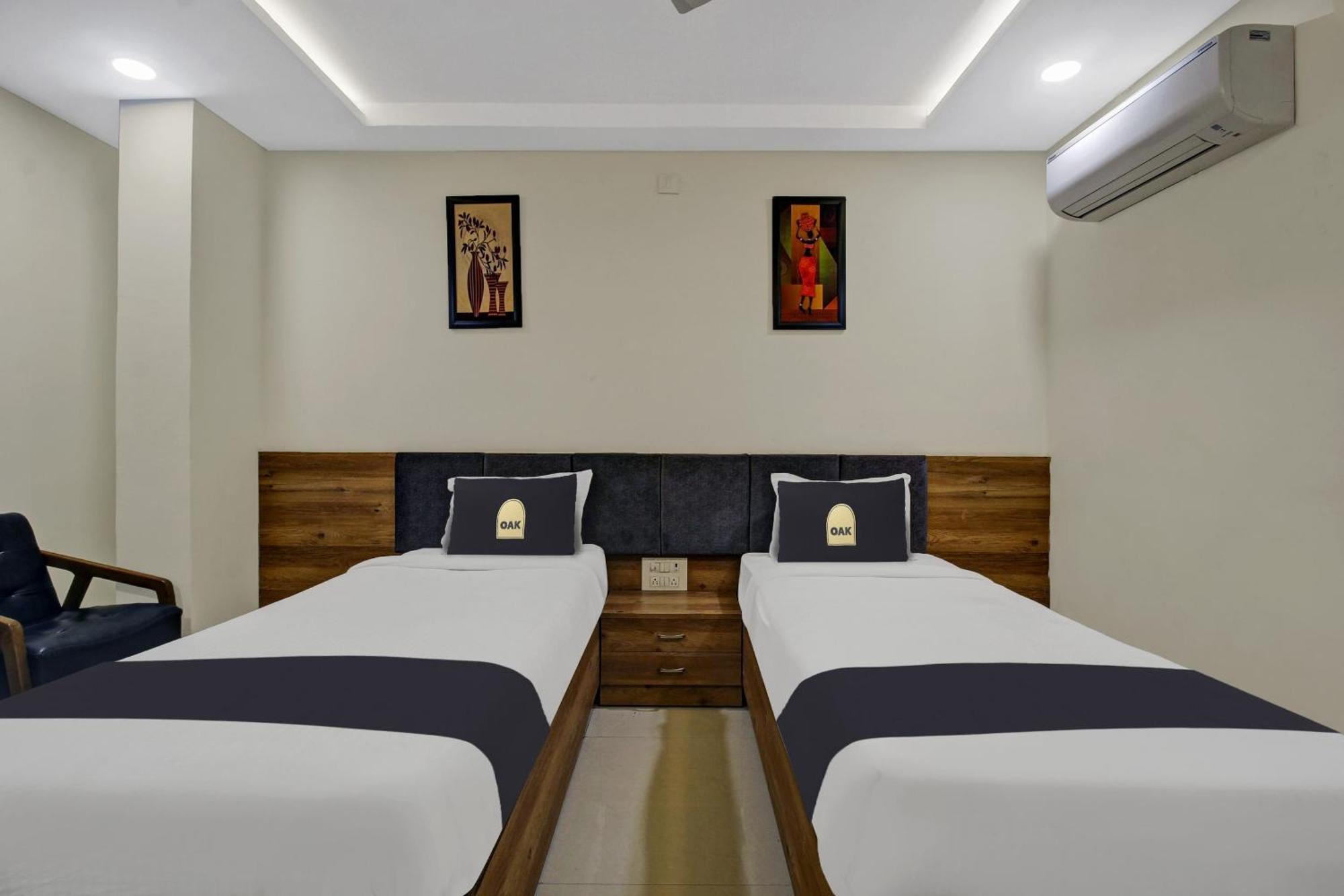 Collection O Hotel Swagath Pride Mancheral Экстерьер фото